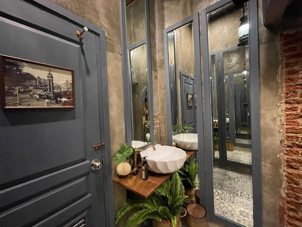 Central Old Town Cottage Bangkok Dış mekan fotoğraf